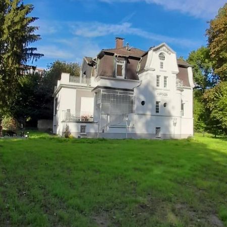 Kurpension Parkfrieden Бад Пирмонт Екстериор снимка