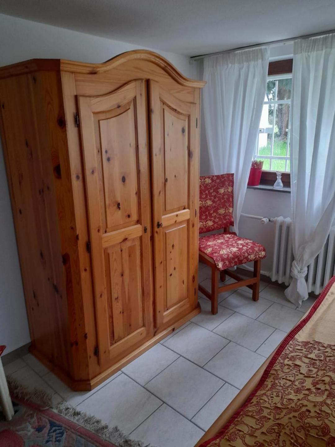 Kurpension Parkfrieden Бад Пирмонт Екстериор снимка